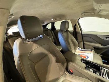 Used Jaguar F-Pace 2019 for sale - 79201740: Photo