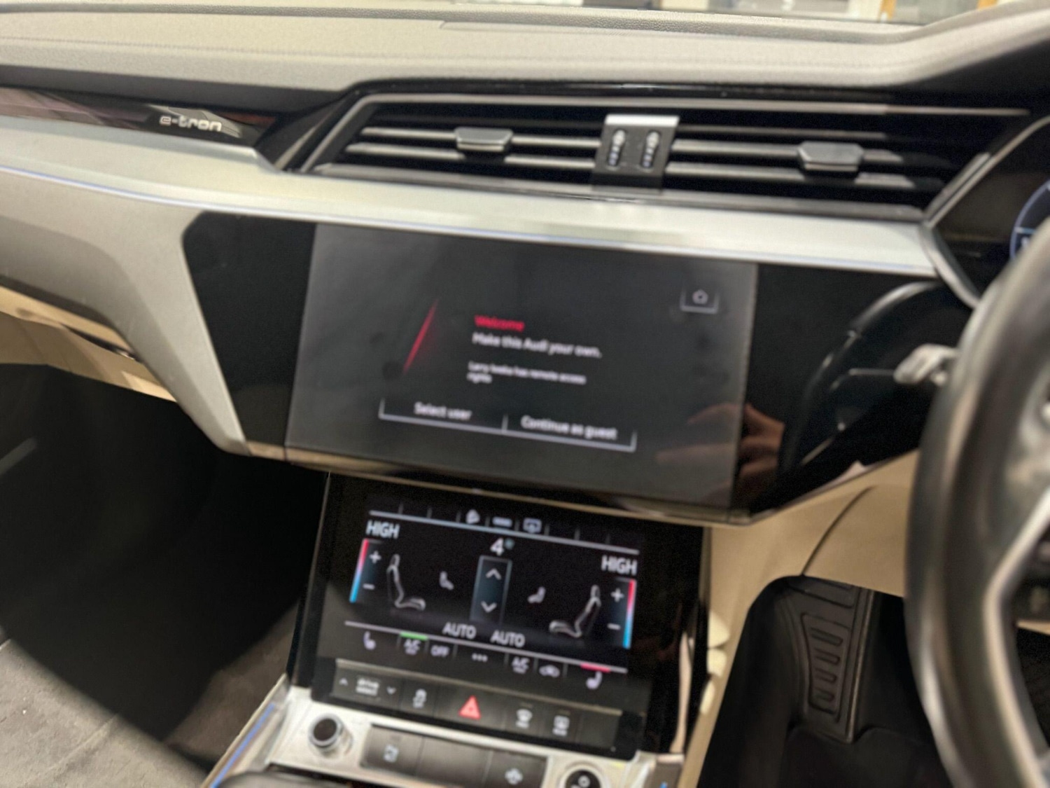 Used Audi e-tron 2020 for sale - 77372619: Photo 10