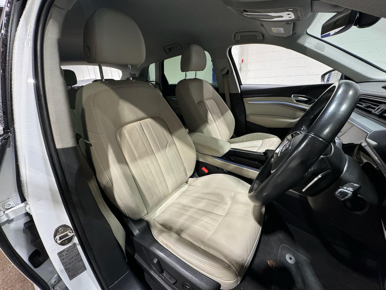 Used Audi e-tron 2020 for sale - 77372619: Photo 12