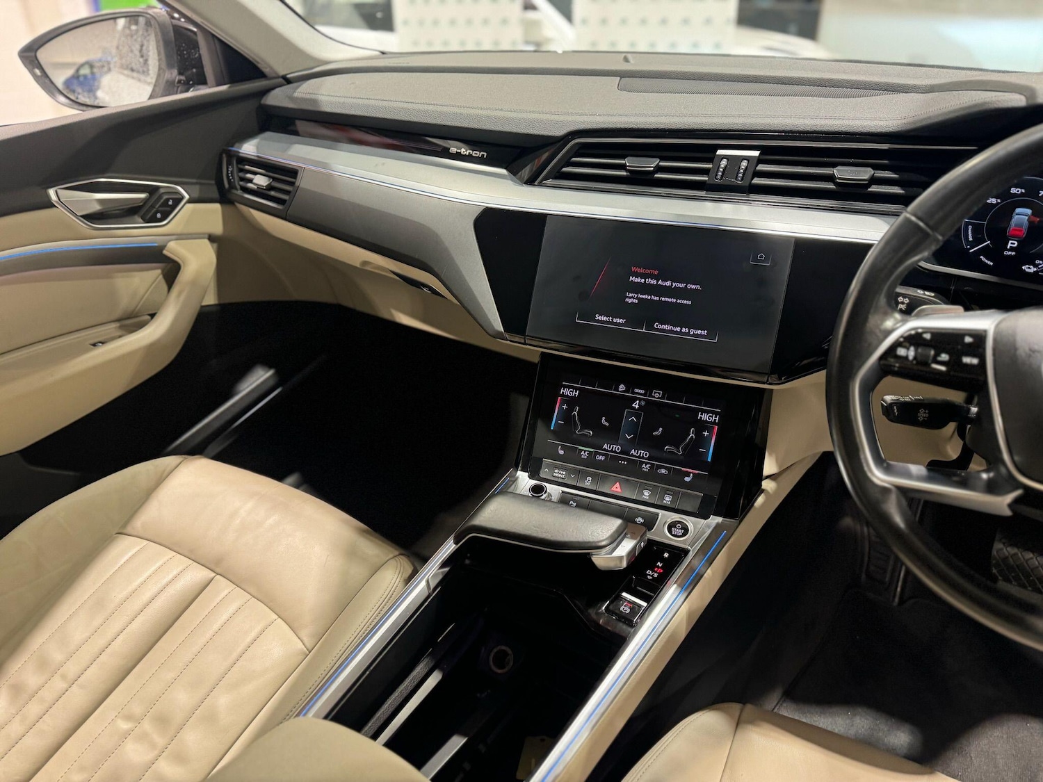 Used Audi e-tron 2020 for sale - 77372619: Photo 15