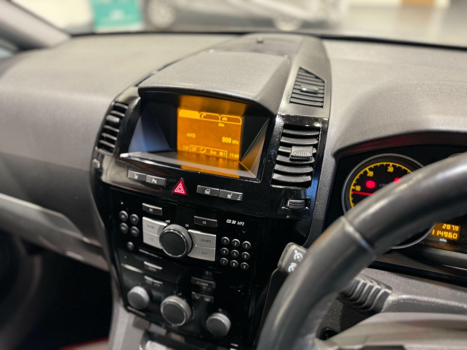 Used Vauxhall Zafira 2011 for sale - 77372628: Photo 11