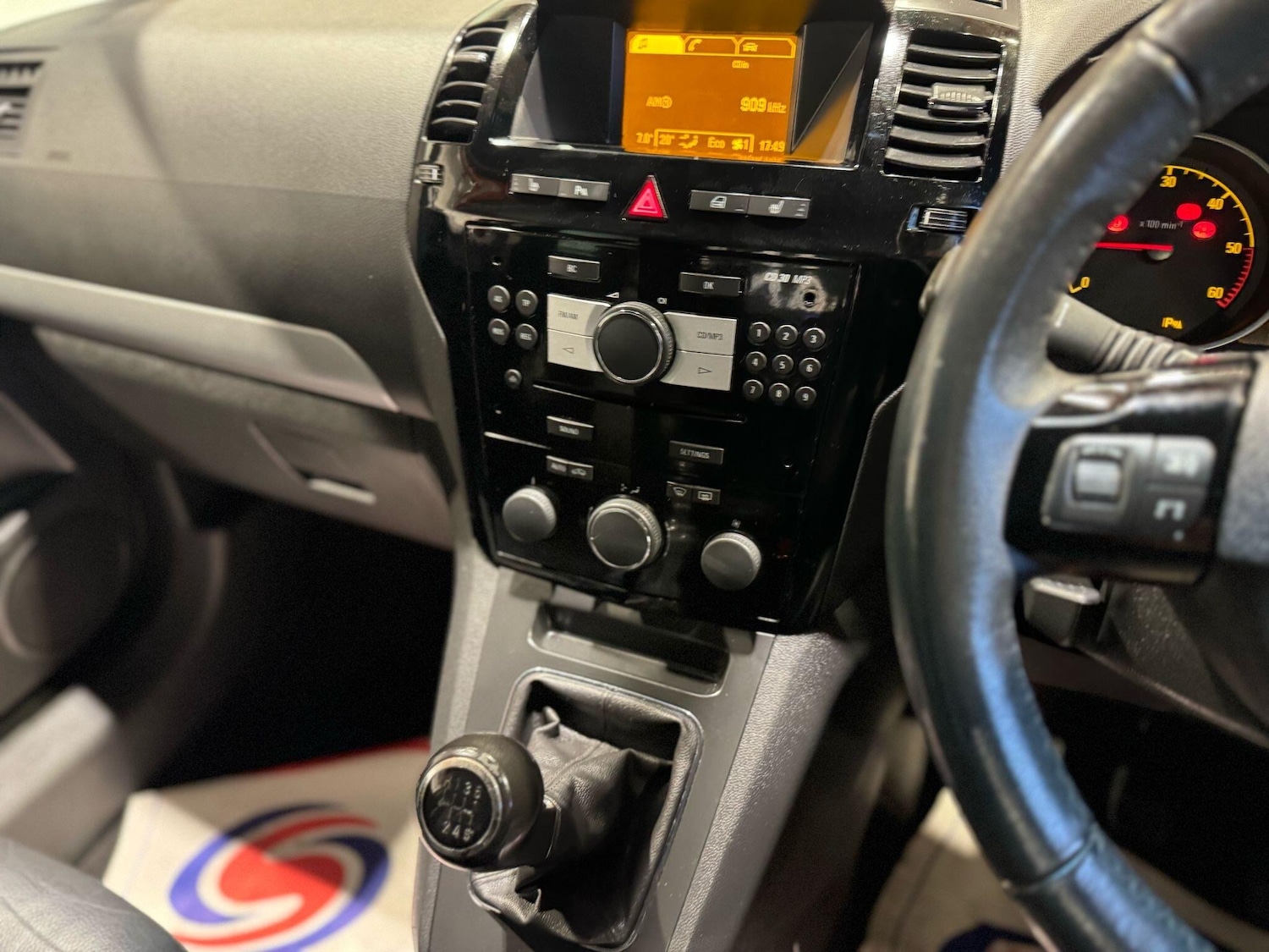 Used Vauxhall Zafira 2011 for sale - 77372628: Photo 12