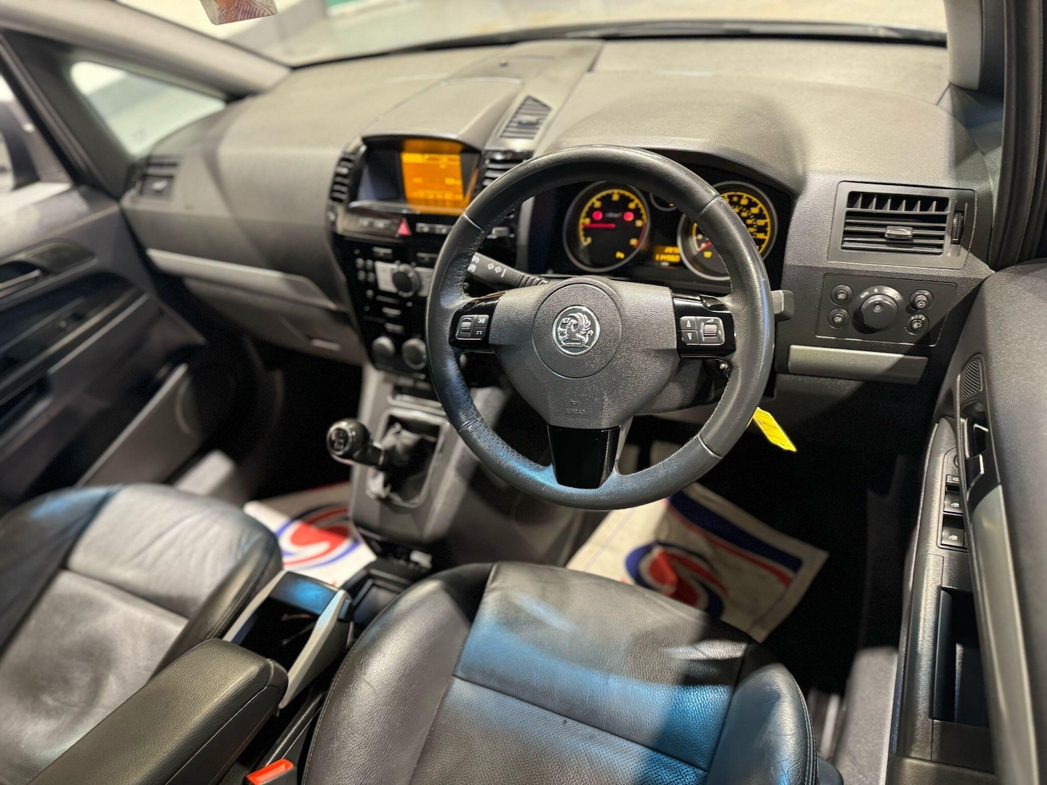 Used Vauxhall Zafira 2011 for sale - 77372628: Photo 9