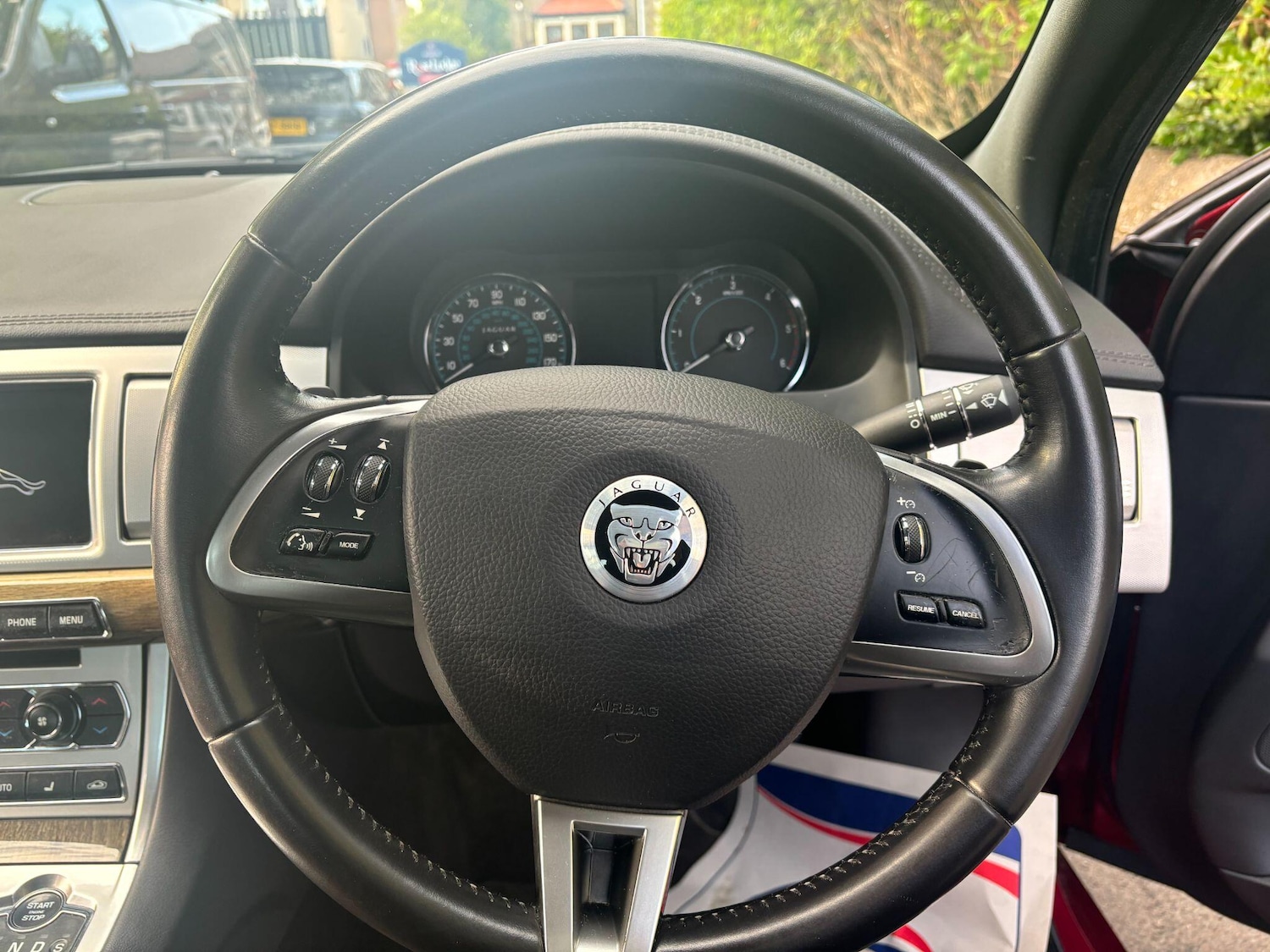 Used Jaguar XF 2013 for sale - 77372571: Photo 8