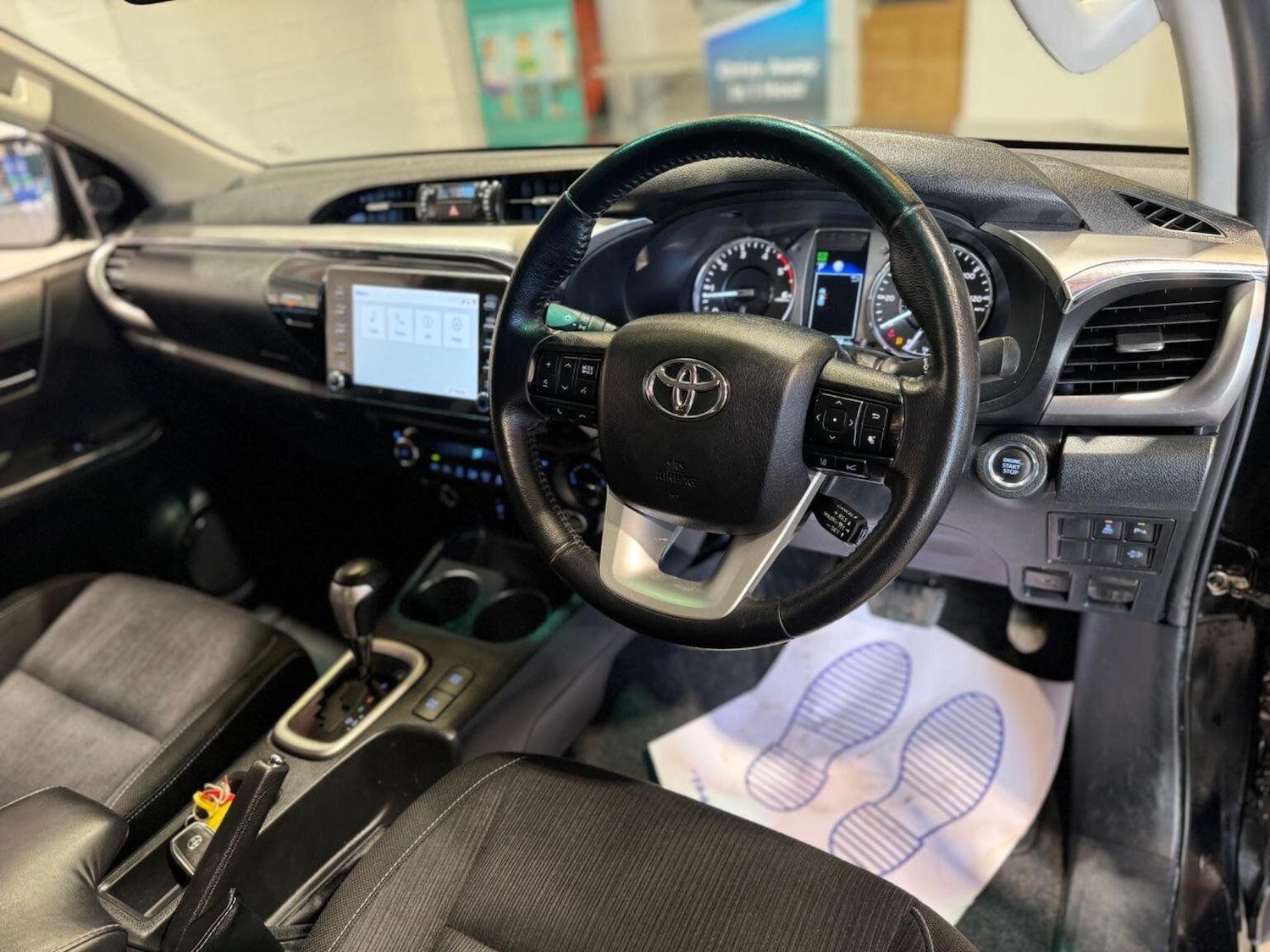 Used Toyota Hilux 2021 for sale - 77793365: Photo 8