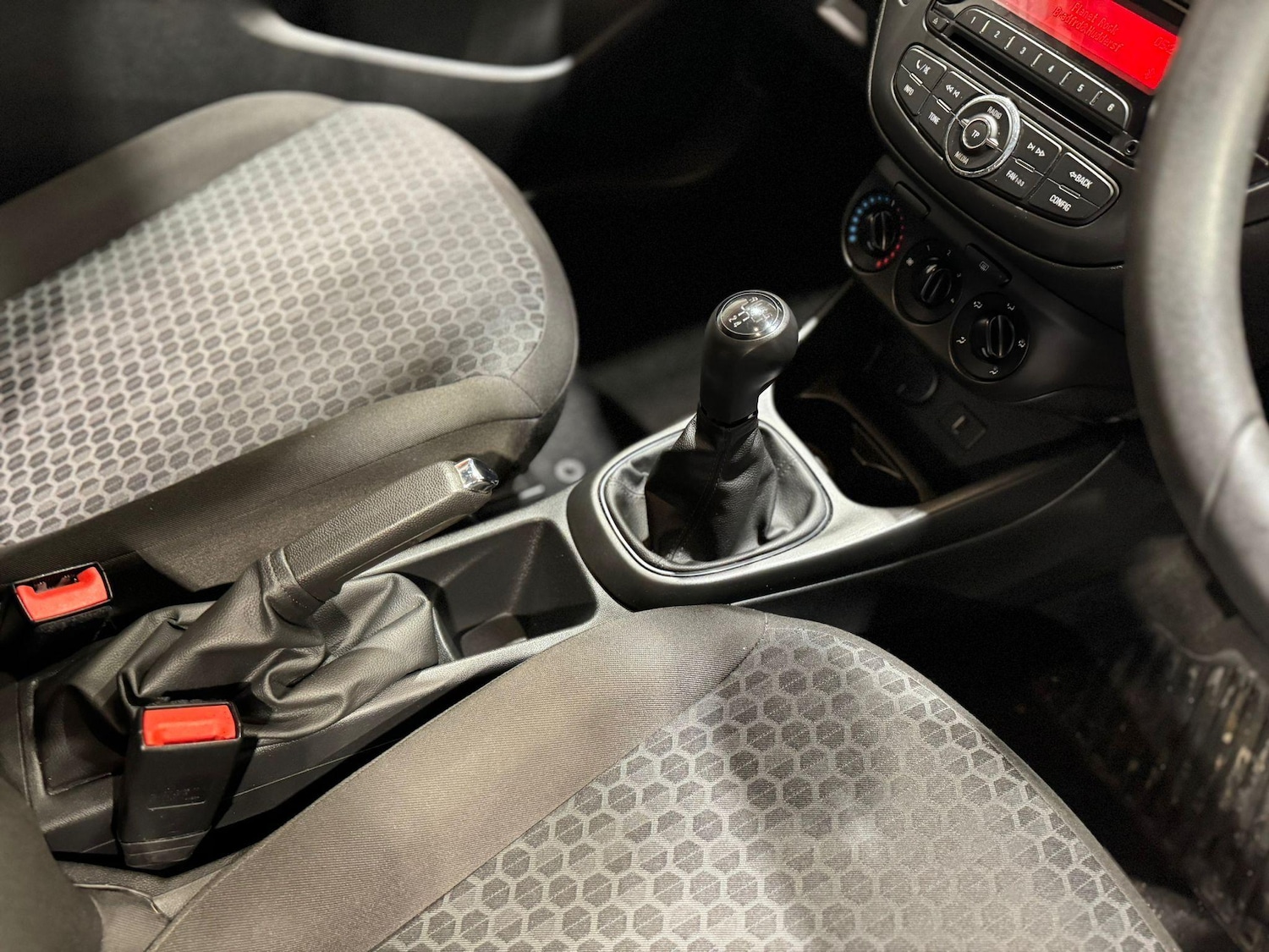 Used Vauxhall Corsa 2016 for sale - 77372618: Photo 11