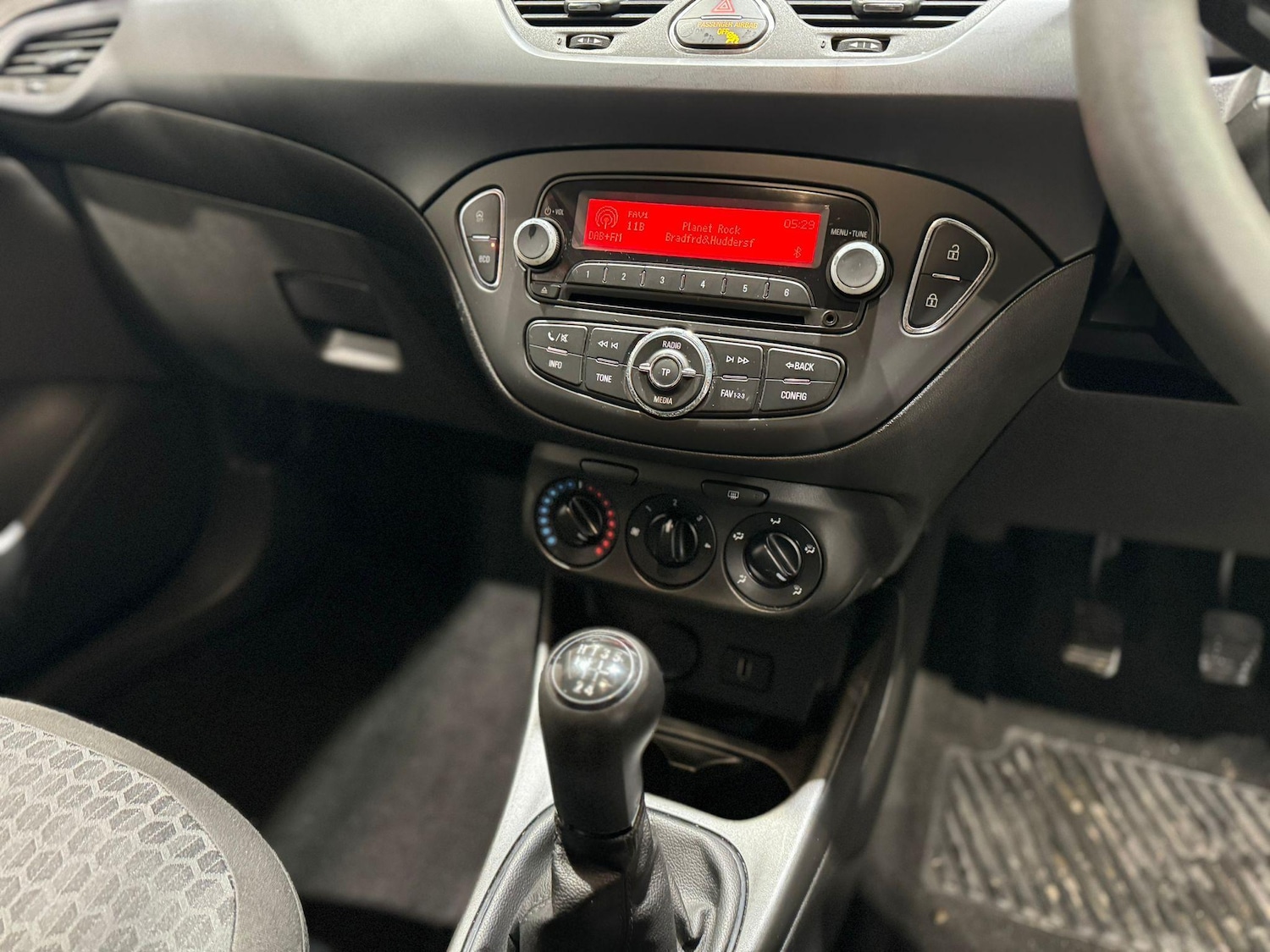 Used Vauxhall Corsa 2016 for sale - 77372618: Photo 12