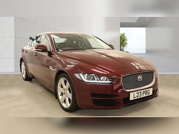 Used Jaguar XE 2016 for sale - 79471507: Photo
