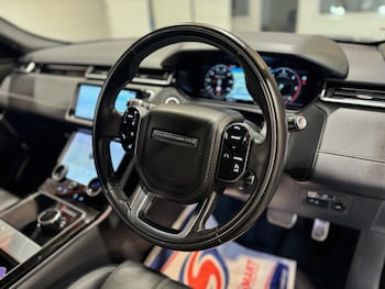Used Land Rover Range Rover Velar 2018 for sale - 79116400: Photo