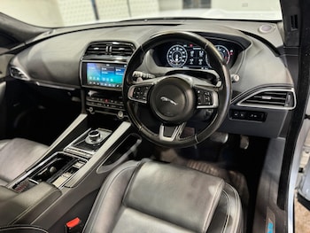 Used Jaguar F-Pace 2019 for sale - 79235943: Photo