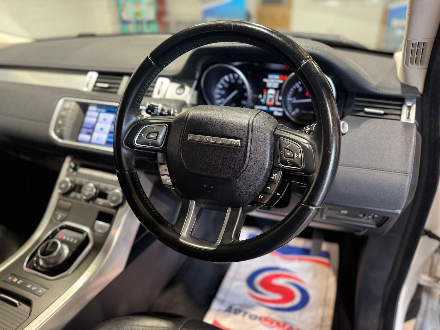 Used Land Rover Range Rover Evoque 2013 for sale - 77372621: Photo 11