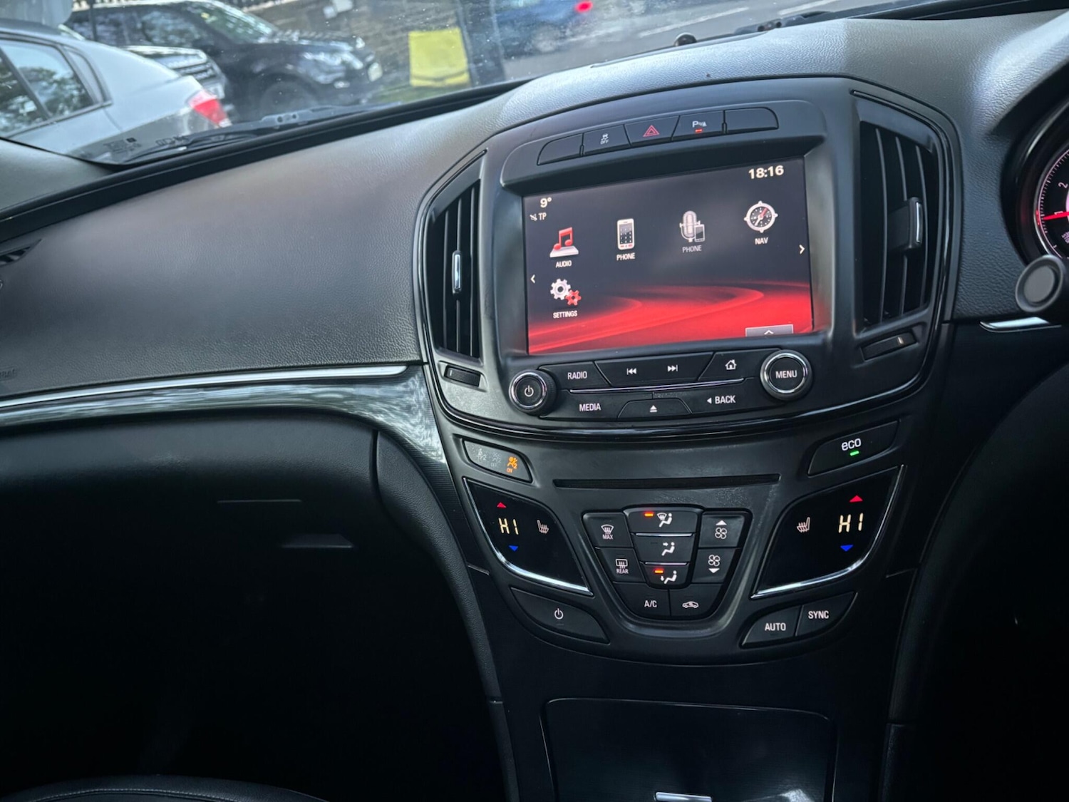 Used Vauxhall Insignia 2014 for sale - 77372638: Photo 10