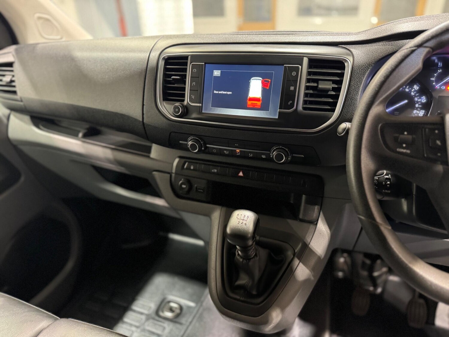 Used Vauxhall Vivaro 2020 for sale - 77372568: Photo 13