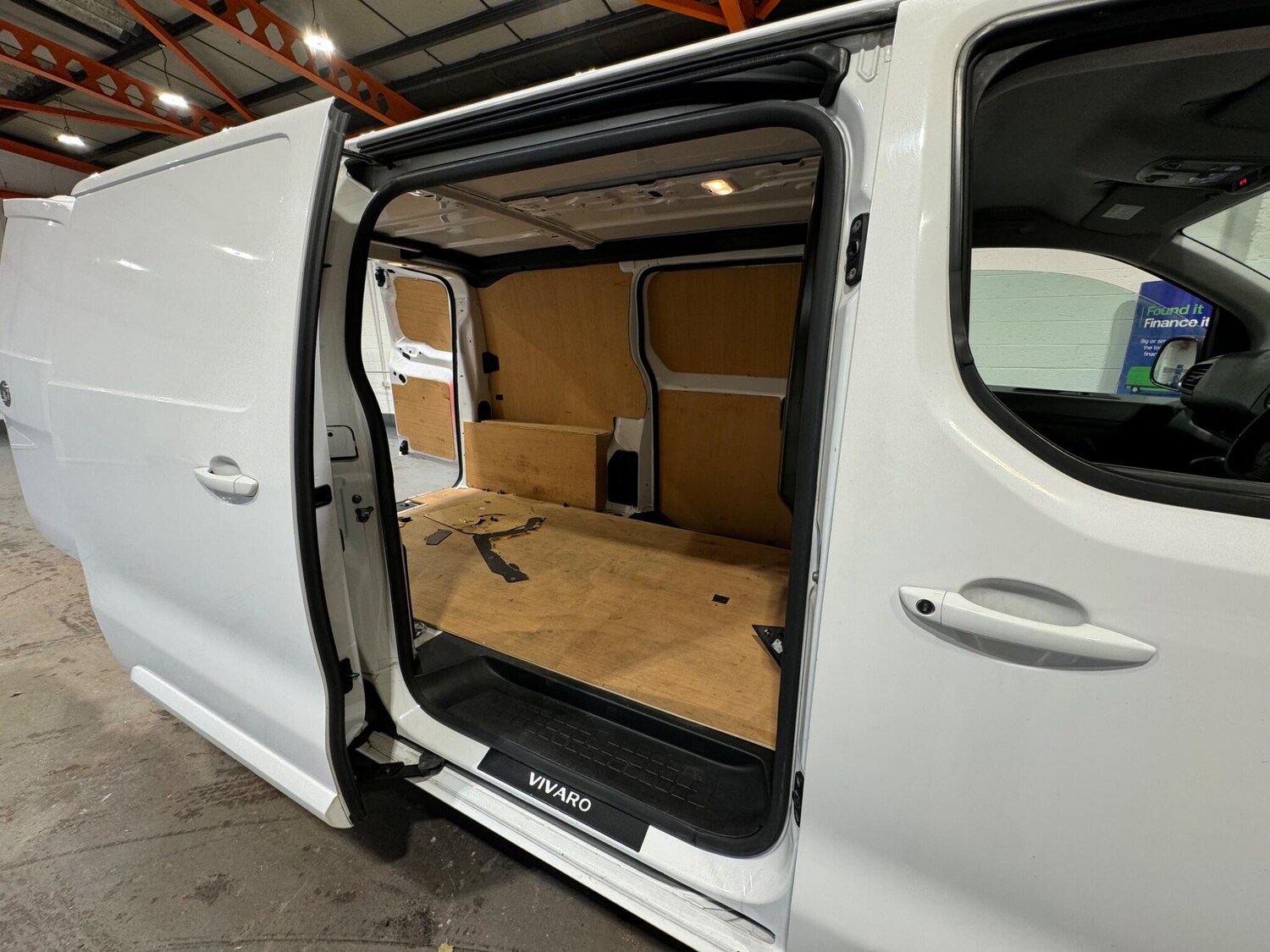 Used Vauxhall Vivaro 2020 for sale - 77372568: Photo 18