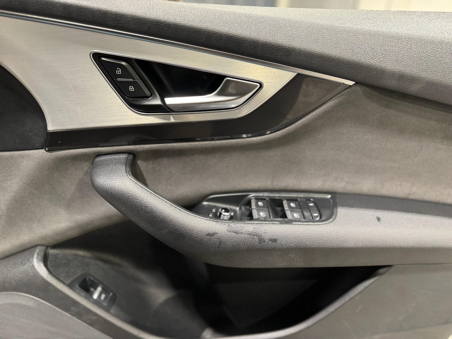 Used Audi Q7 2016 for sale - 77372604: Photo 16