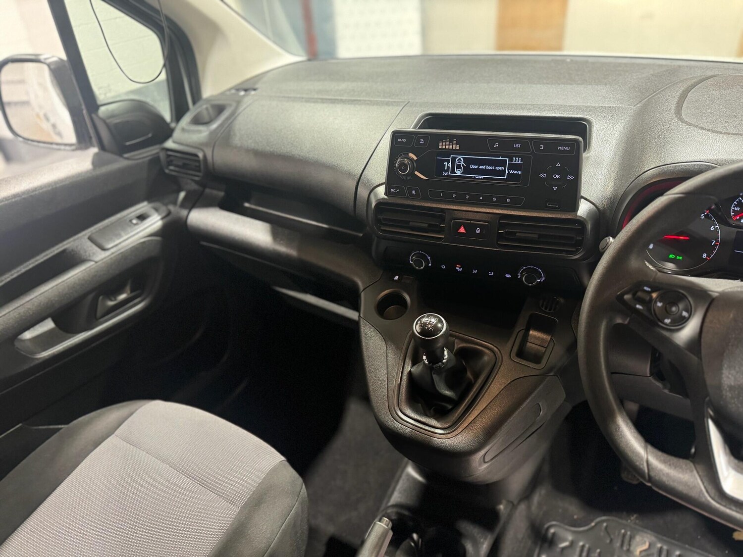Used Vauxhall Combo 2020 for sale - 77372609: Photo 8