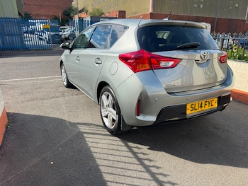 Used Toyota Auris 2014 for sale - 79524736: Photo
