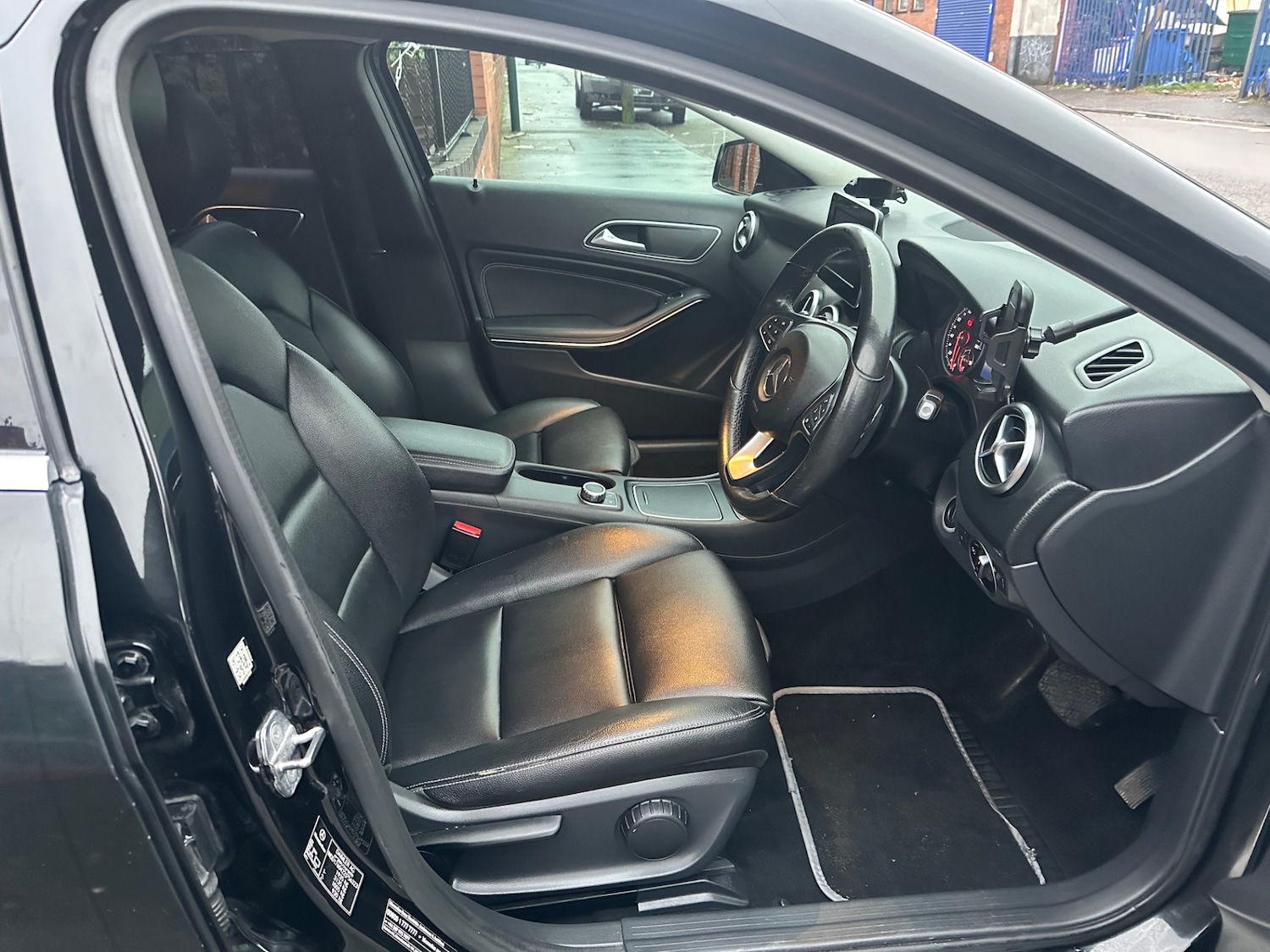 Used Mercedes-Benz A-Class 2018 for sale - 76596640: Photo 10