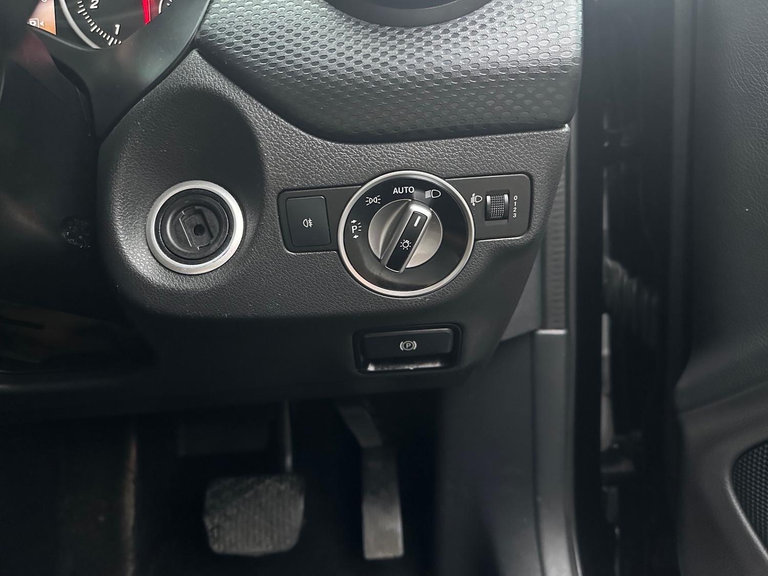 Used Mercedes-Benz A-Class 2018 for sale - 76596640: Photo 18