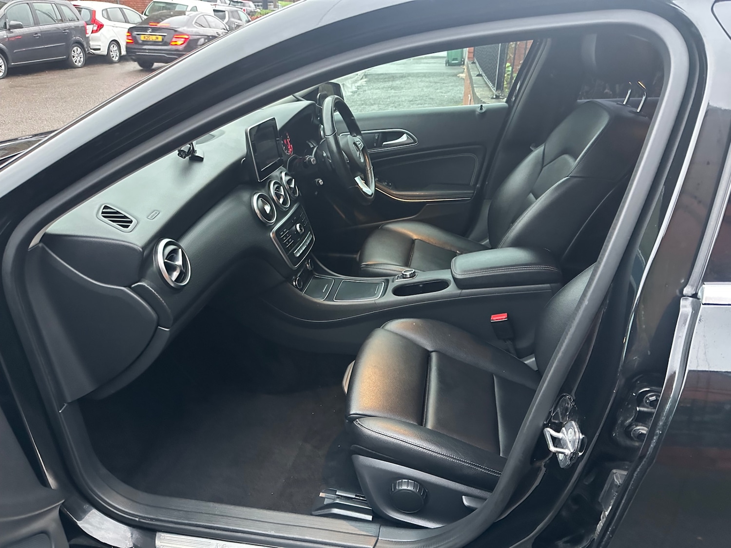 Used Mercedes-Benz A-Class 2018 for sale - 76596640: Photo 19