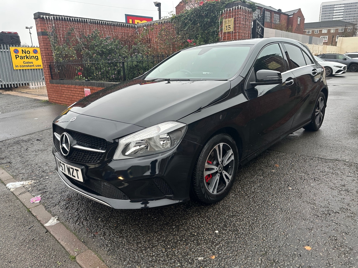 Used Mercedes-Benz A-Class 2018 for sale - 76596640: Photo 3