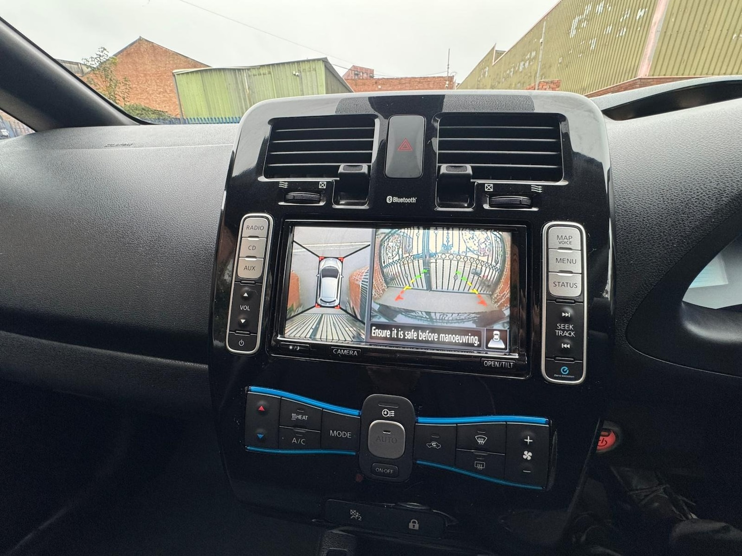 Used Nissan Leaf 2017 for sale - 76249487: Photo 14