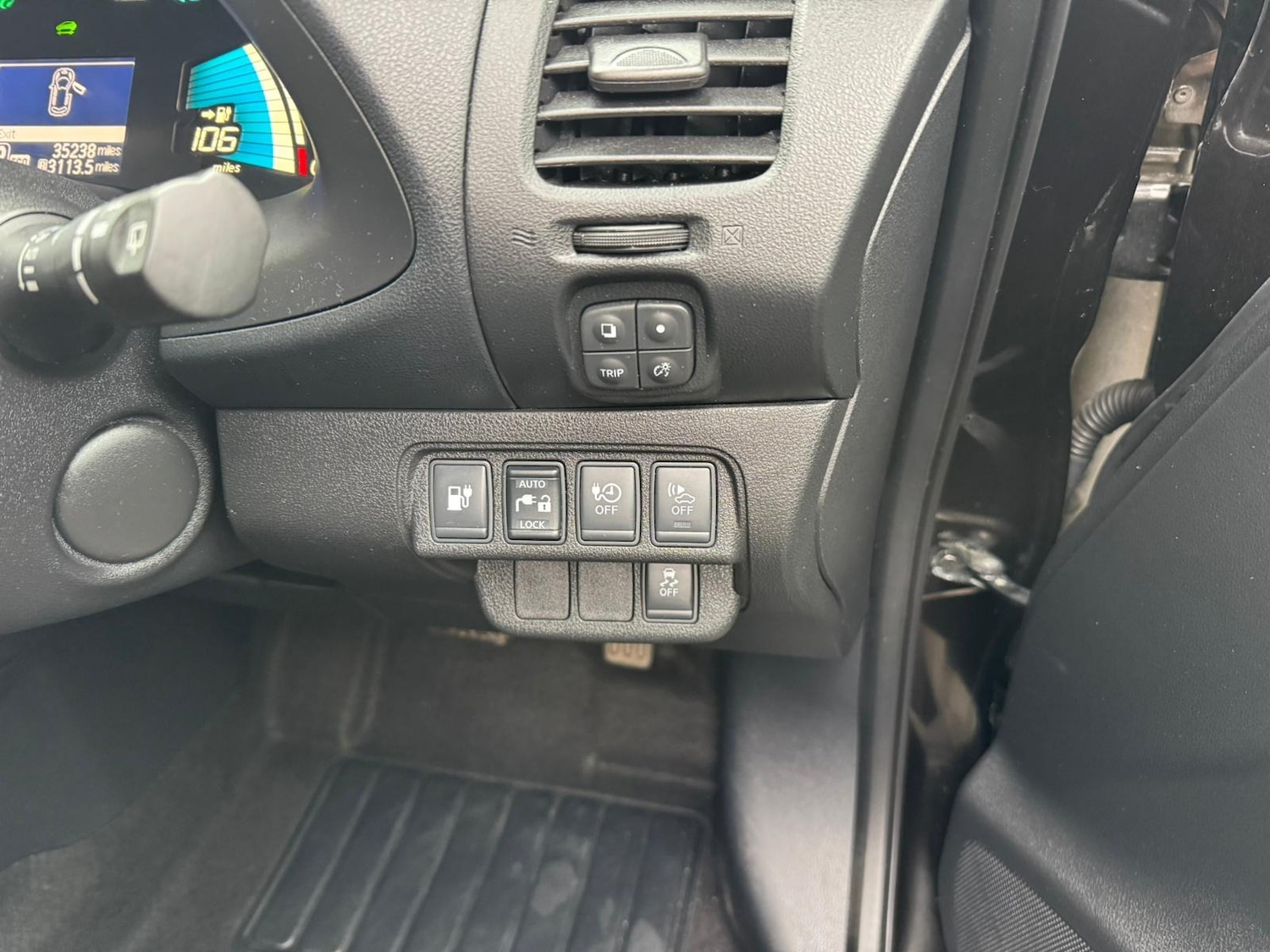 Used Nissan Leaf 2017 for sale - 76249487: Photo 17