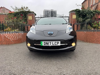 Used Nissan Leaf 2017 for sale - 76249487: Photo 2