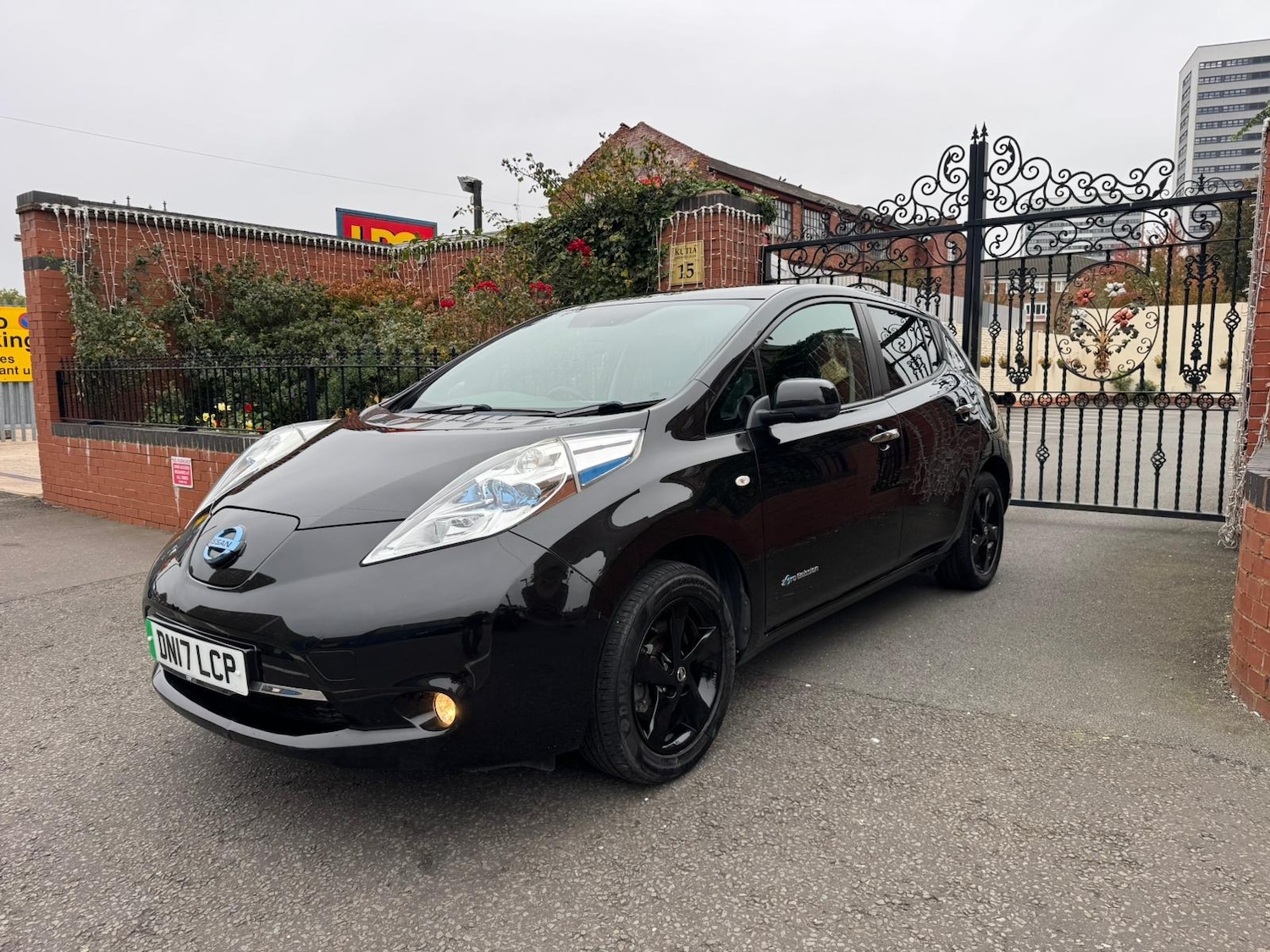 Used Nissan Leaf 2017 for sale - 76249487: Photo 3