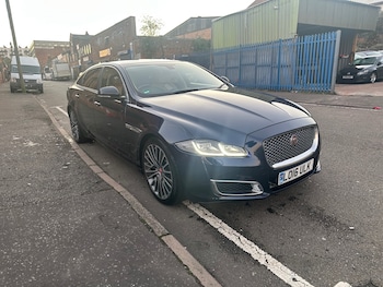 Used Jaguar XJ 2016 for sale - 76974614: Photo