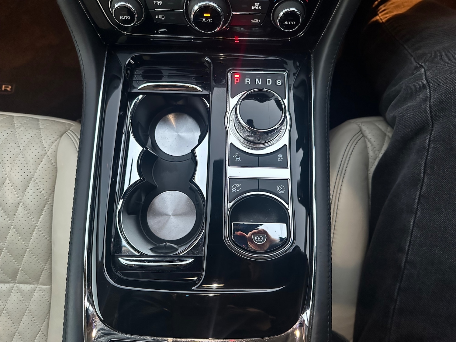 Used Jaguar XJ 2016 for sale - 76974614: Photo 20