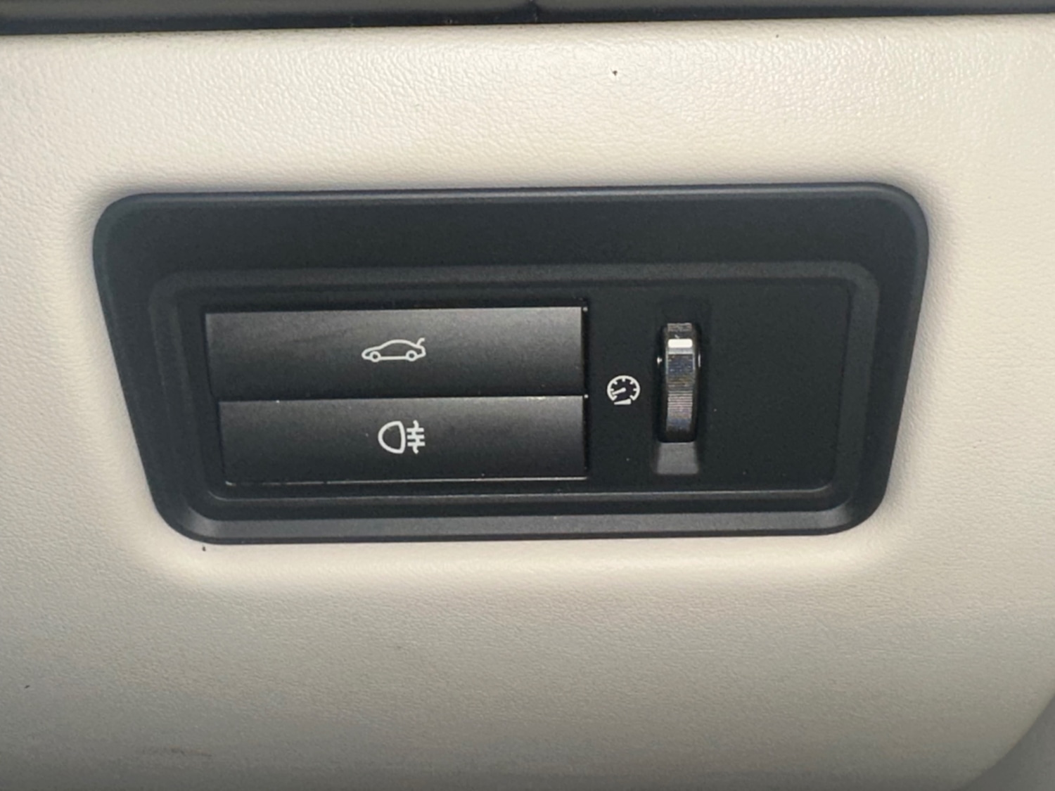 Used Jaguar XJ 2016 for sale - 76974614: Photo 26