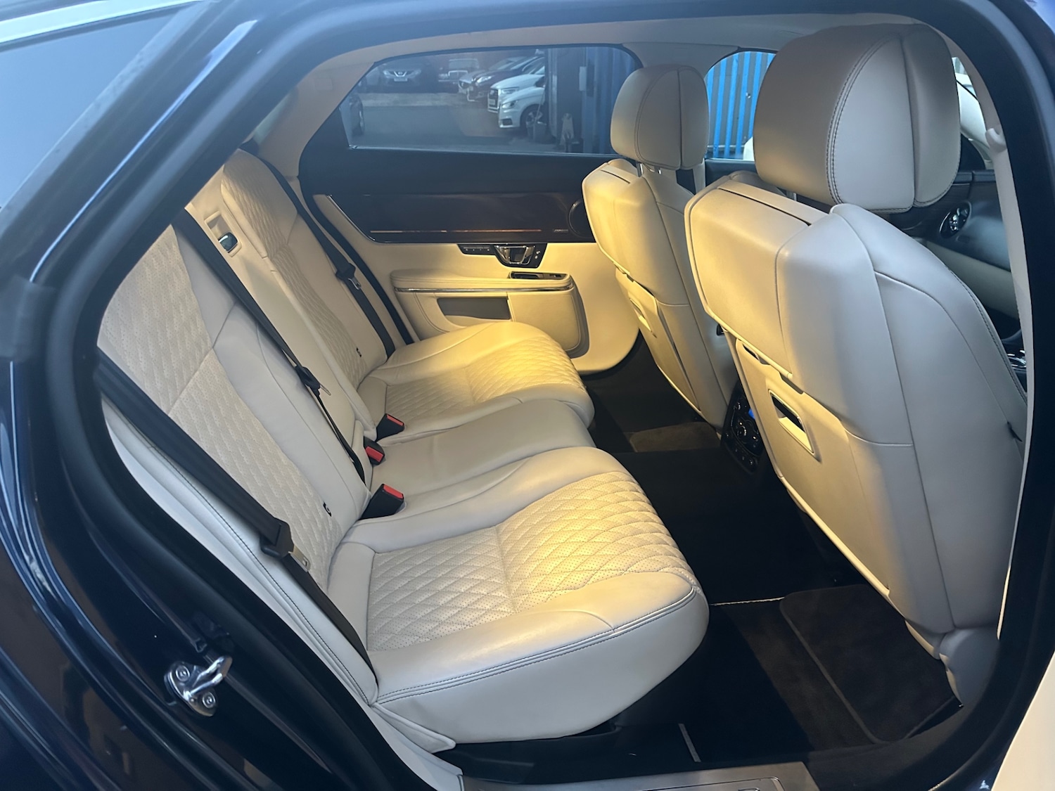 Used Jaguar XJ 2016 for sale - 76974614: Photo 38