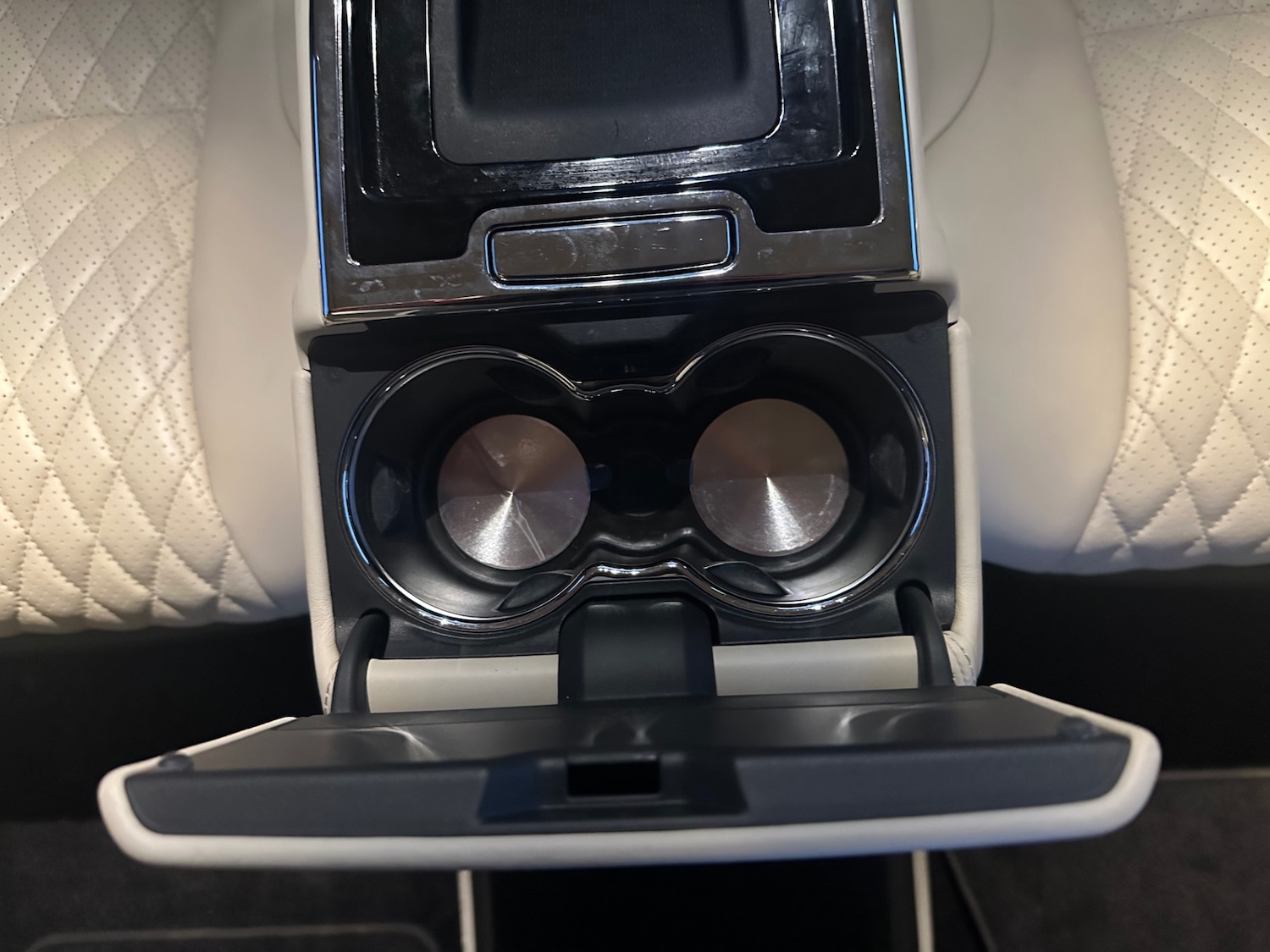 Used Jaguar XJ 2016 for sale - 76974614: Photo 44