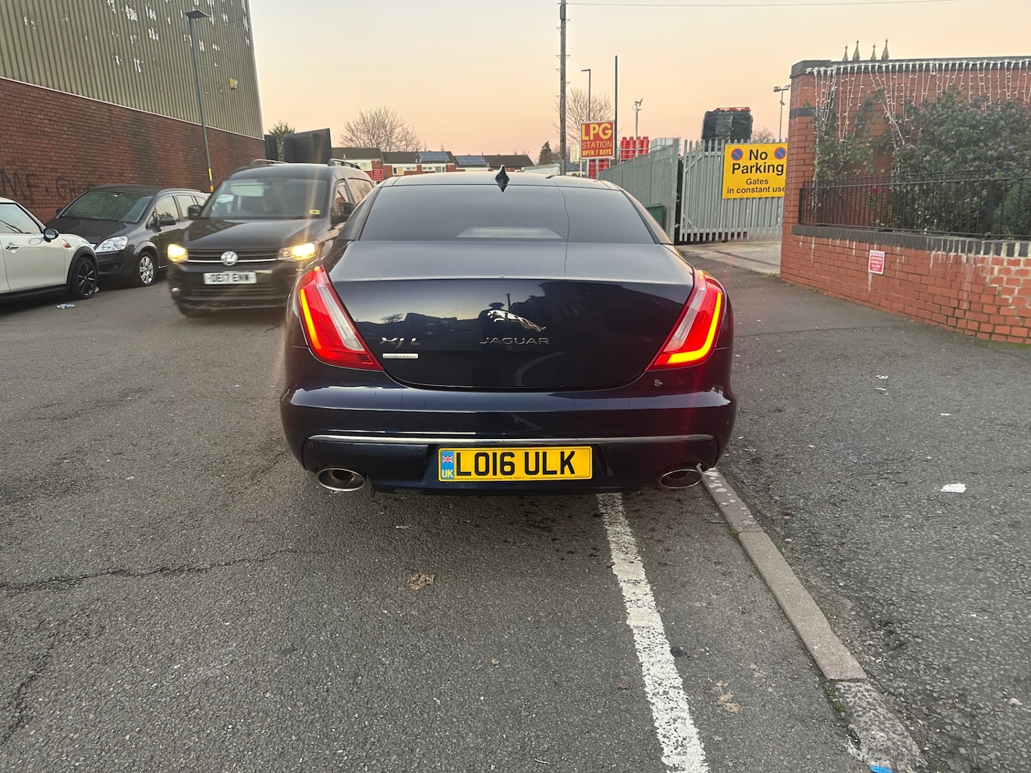 Used Jaguar XJ 2016 for sale - 76974614: Photo 6