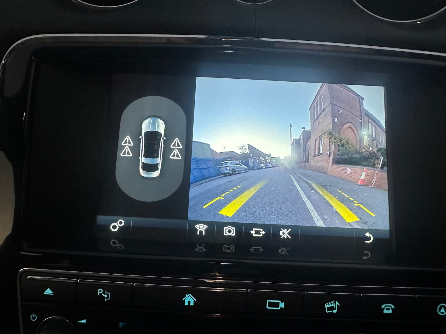 Used Jaguar XJ 2016 for sale - 76974614: Photo 64