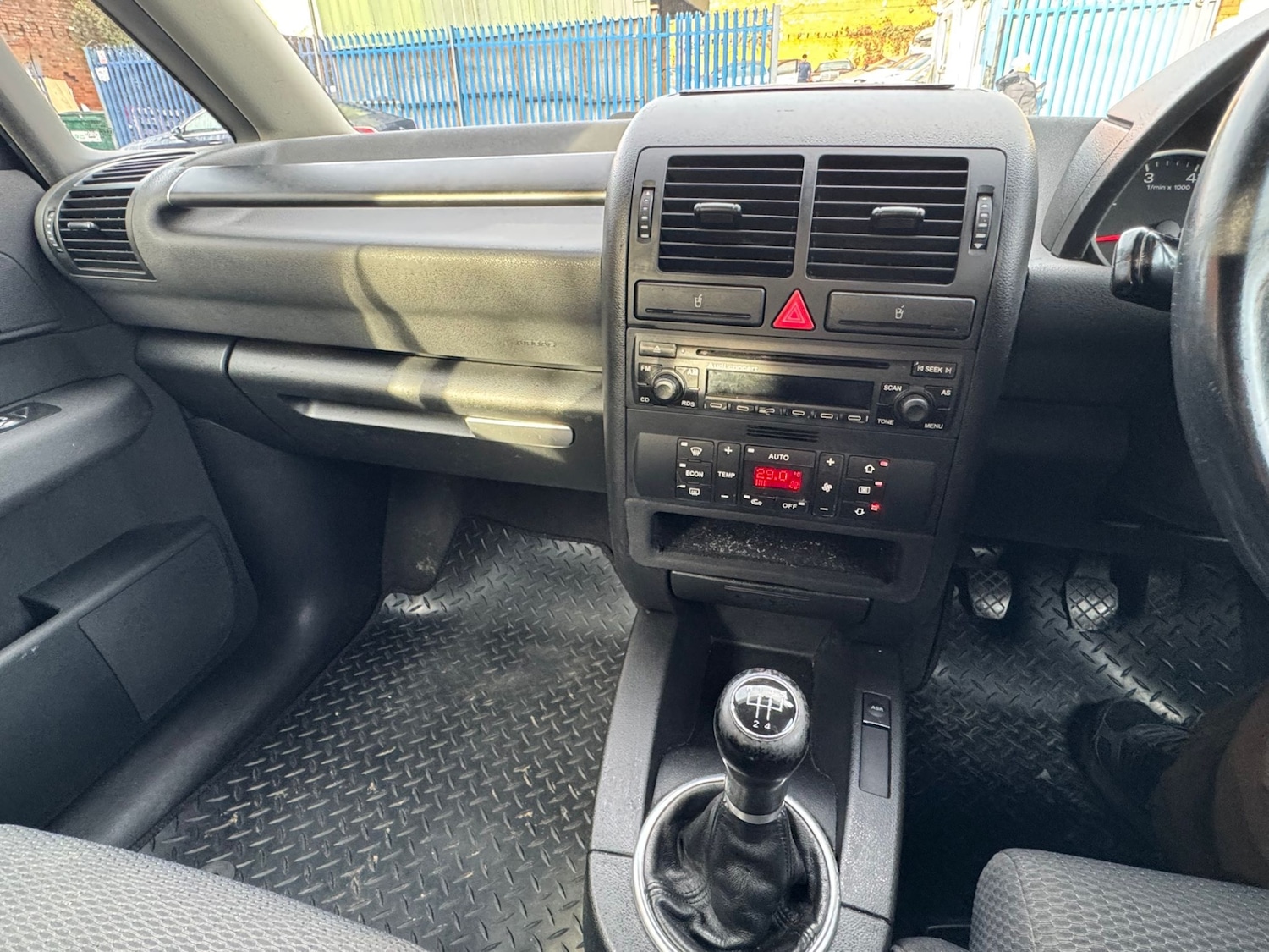 Used Audi A2 2002 for sale - 77395340: Photo 11