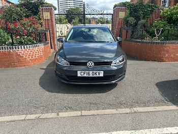 Used Volkswagen Golf 2016 for sale - 77242023: Photo
