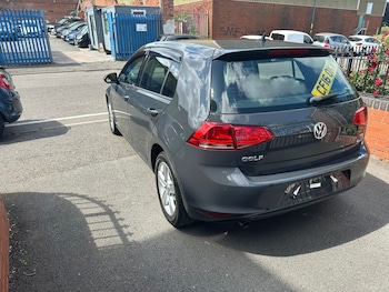 Used Volkswagen Golf 2016 for sale - 77242023: Photo