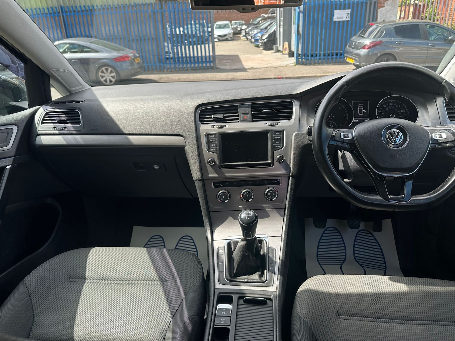 Used Volkswagen Golf 2016 for sale - 77242023: Photo 8