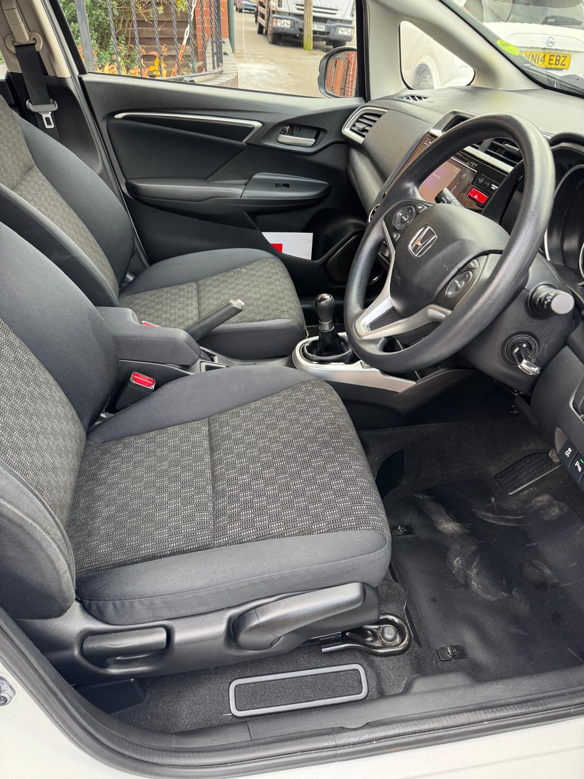 Used Honda Jazz 2016 for sale - 76237453: Photo 12