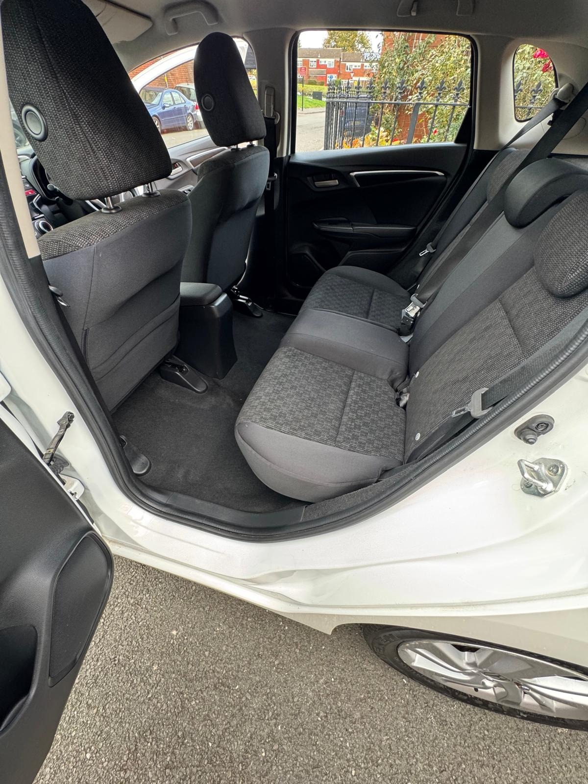 Used Honda Jazz 2016 for sale - 76237453: Photo 23