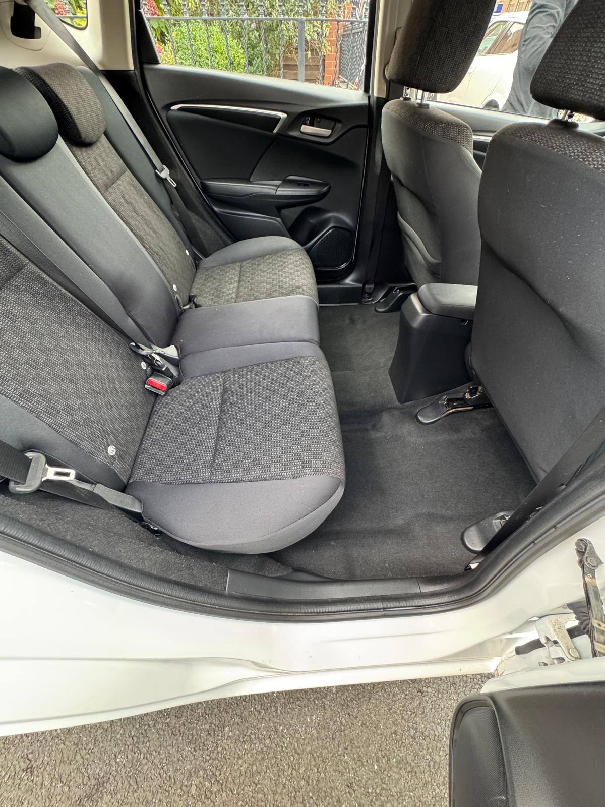 Used Honda Jazz 2016 for sale - 76237453: Photo 24