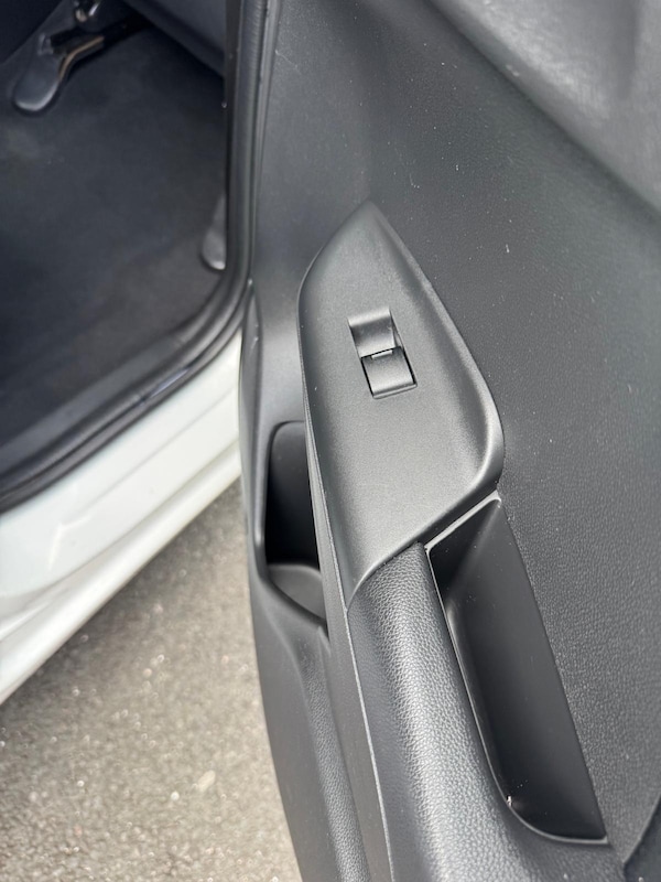 Used Honda Jazz 2016 for sale - 76237453: Photo 26