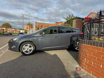 Used Ford Focus 2013 for sale - 76237456: Photo
