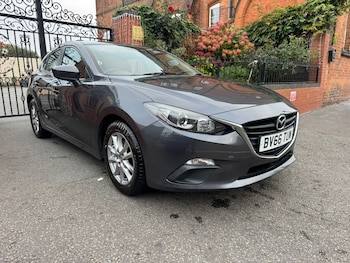 Used Mazda Mazda3 2016 for sale - 76249624: Photo 2