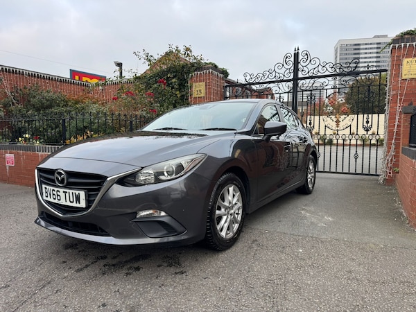 Used Mazda Mazda3 2016 for sale - 76249624: Photo 4