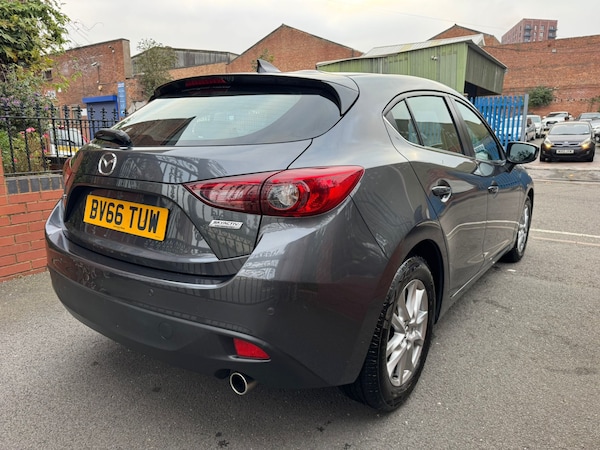 Used Mazda Mazda3 2016 for sale - 76249624: Photo 8