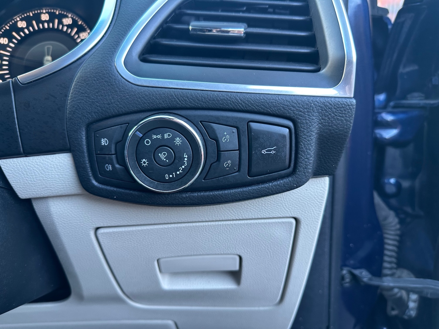 Used Ford Edge 2016 for sale - 76510628: Photo 16