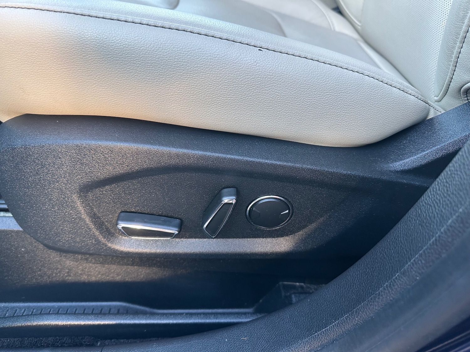 Used Ford Edge 2016 for sale - 76510628: Photo 20